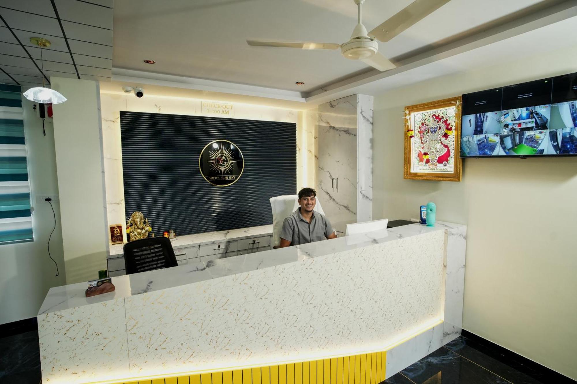 Hotl Sunsky Hotel วาโดดารา ภายนอก รูปภาพ